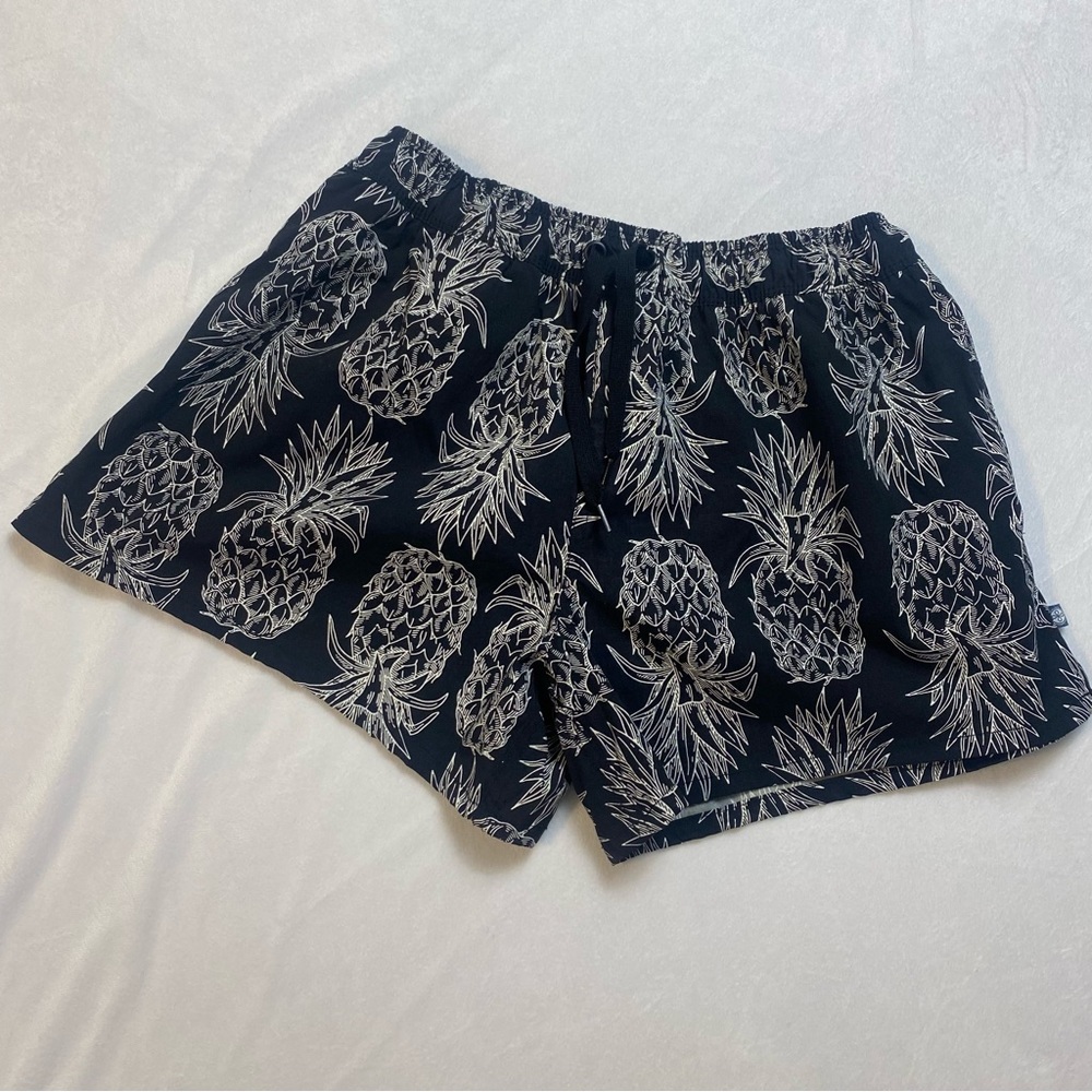 Lauren James Womens Black Tropical  Pineapple Print Athletic Shorts Size Medium